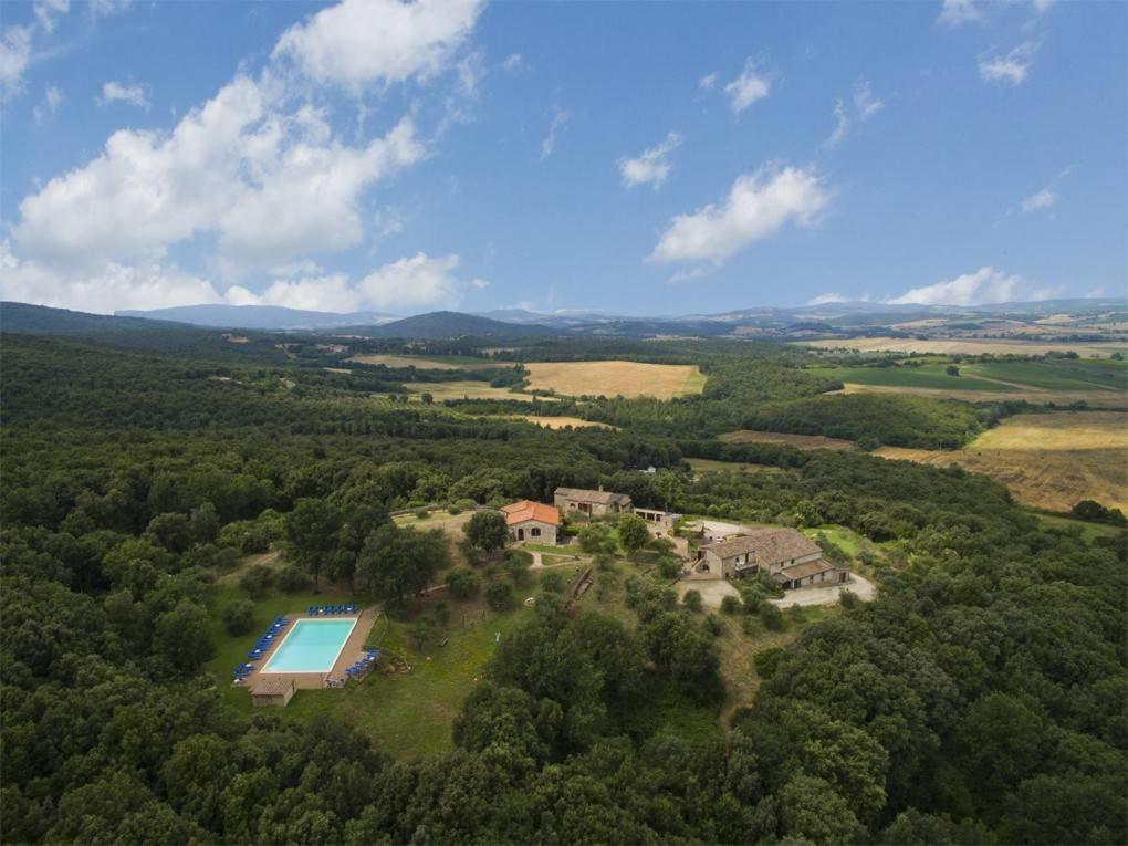Antico Borgo Poggiarello Guest House มอนเตริจโจนี ภายนอก รูปภาพ